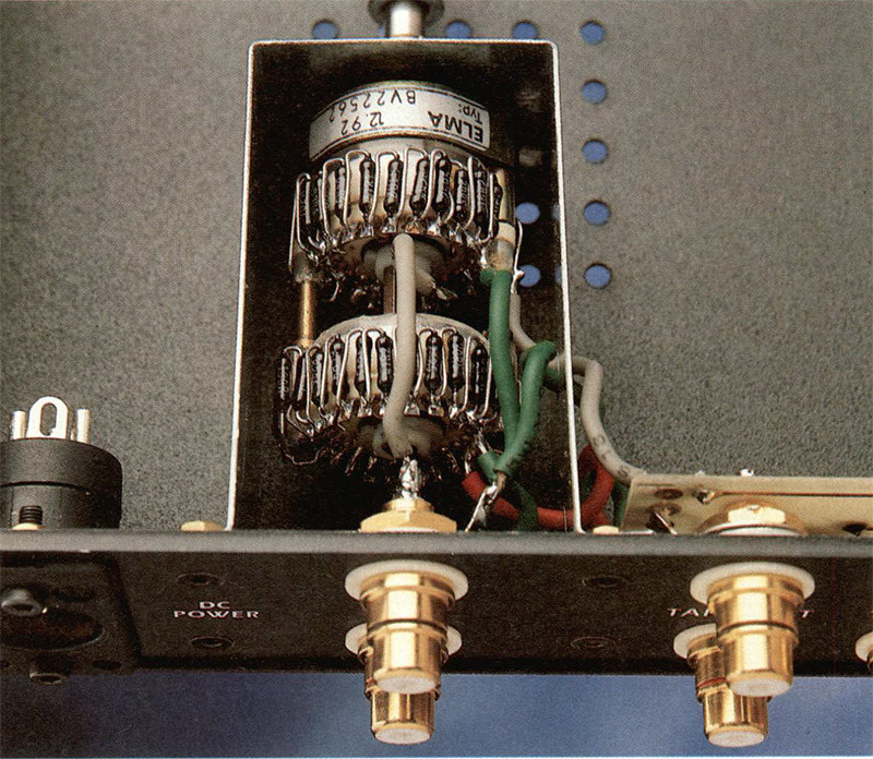 Foto 1 - L'attenuatore passivo montato. Questo componente è il più difficile da realizzare.