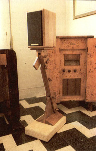 La Sonus Faber Minima FM2 sul piedistallo della vecchia Parva.